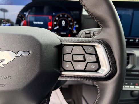 Used 2024 Ford Mustang Convertible image 11