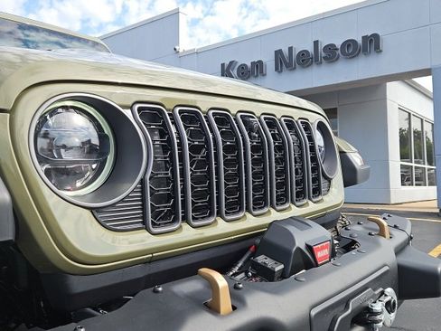 New 2025 Jeep Wrangler Unlimited Rubicon 392 image 4