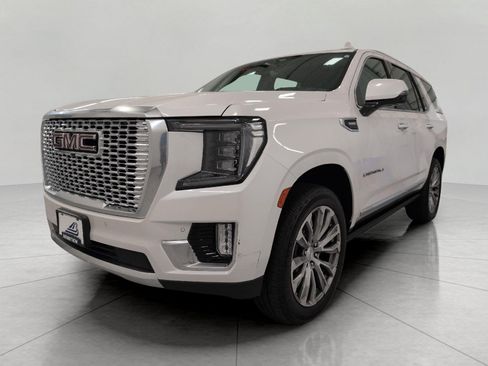 Used 2022 GMC Yukon Denali w/ Denali Ultimate Package AWD/4WD image 12