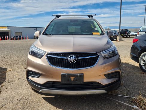 Used 2018 Buick Encore Preferred image 2