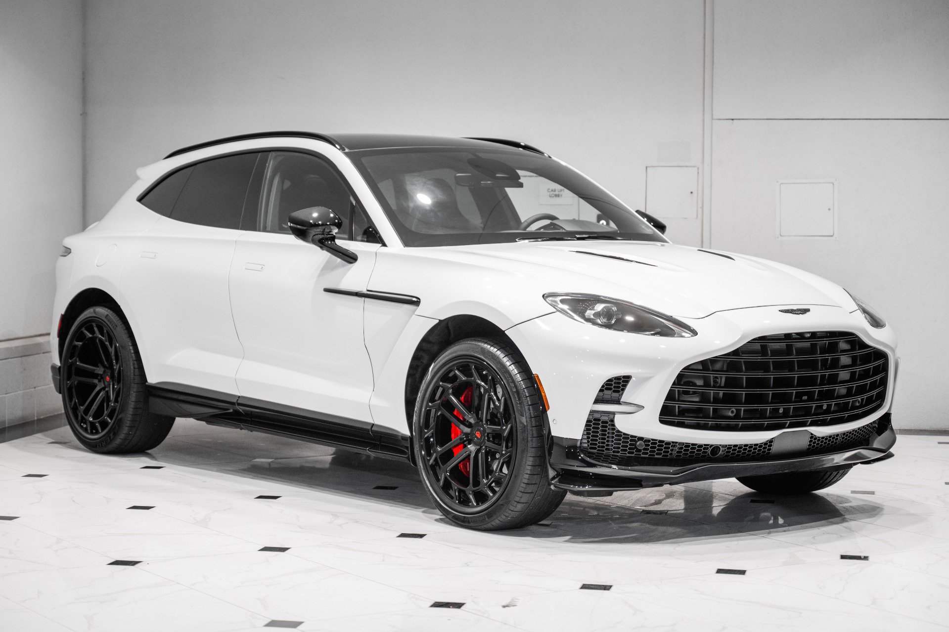New 2026 Aston Martin DBX 707 AWD/4WD image 1