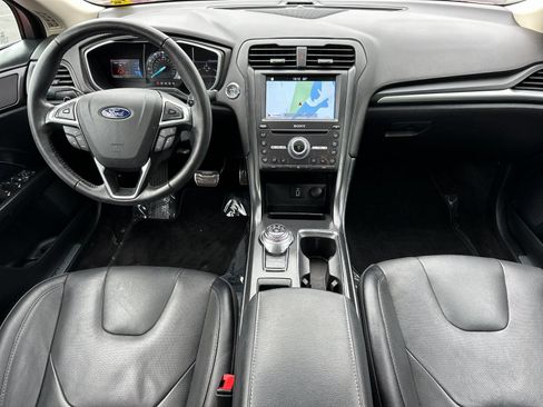 Used 2017 Ford Fusion Titanium FWD image 12