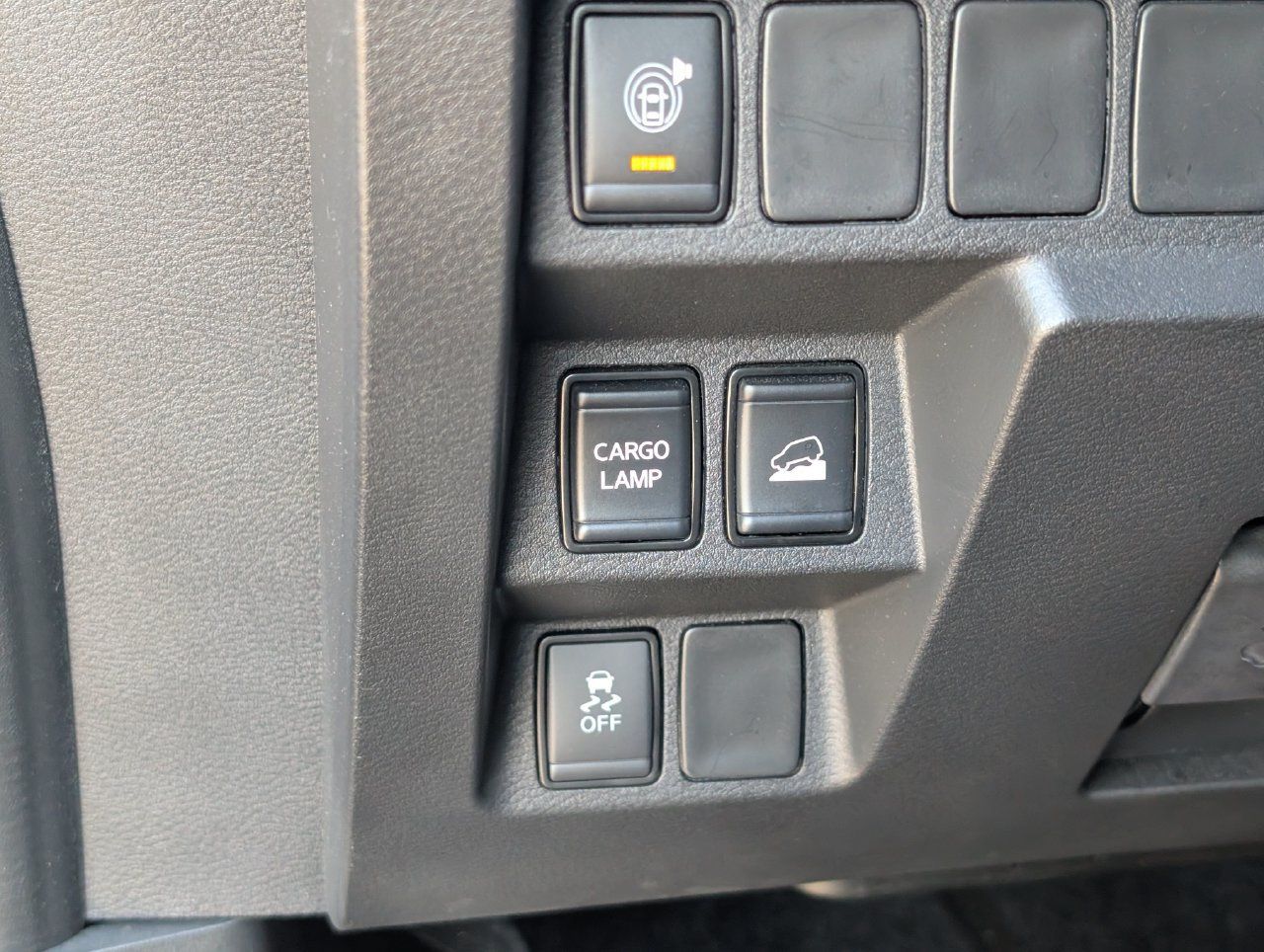 Certified 2025 Nissan Frontier SV AWD/4WD image 23