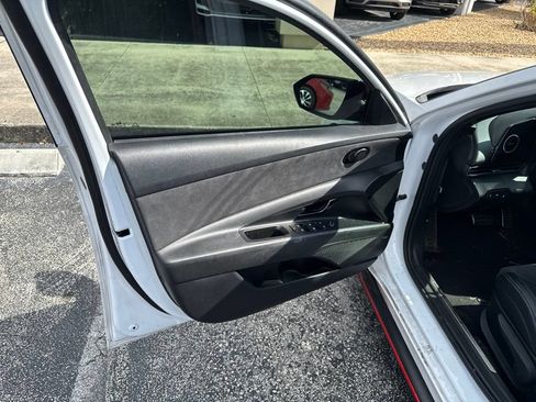 Used 2023 Hyundai Elantra N FWD image 17
