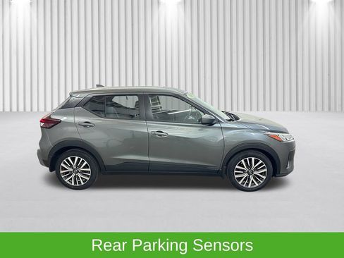 Used 2023 Nissan Kicks SV FWD image 7
