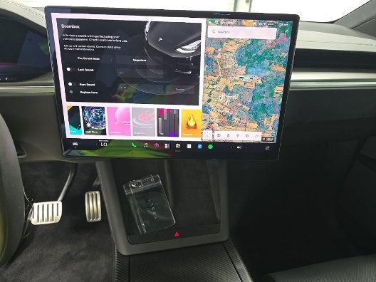 Used 2024 Tesla Model X Plaid AWD/4WD image 12