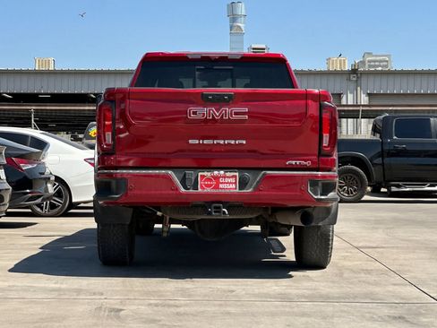 Used 2022 GMC Sierra 2500 AT4 w/ AT4 Premium Plus Package AWD/4WD image 8
