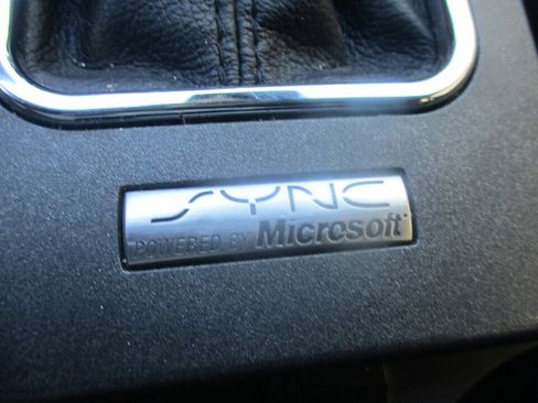 Used 2010 Lincoln MKS AWD image 34
