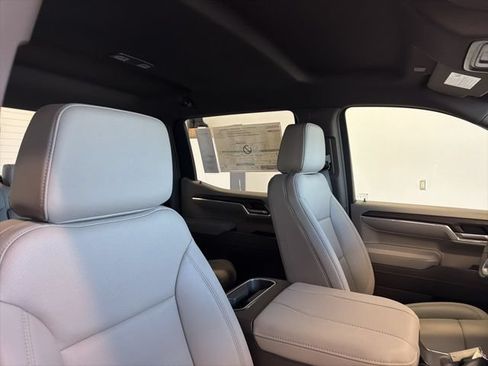 New 2026 GMC Sierra 1500 SLT w/ SLT Premium Package AWD/4WD image 24
