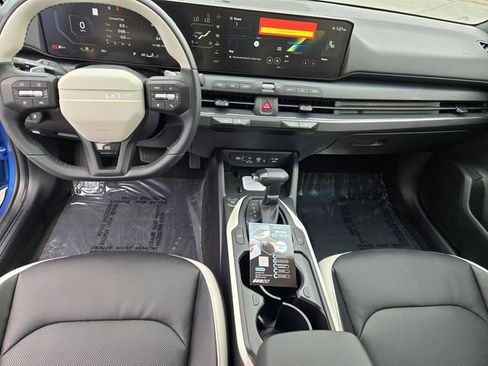 New 2025 Kia K4 GT-Line image 27