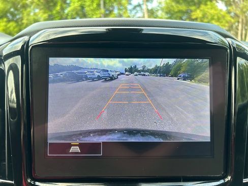 Used 2024 Chevrolet Traverse LT FWD image 34