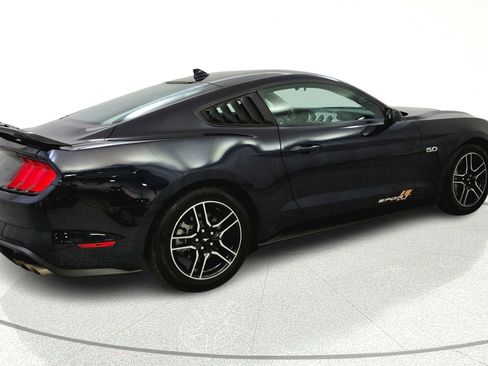 Used 2021 Ford Mustang GT RWD image 7