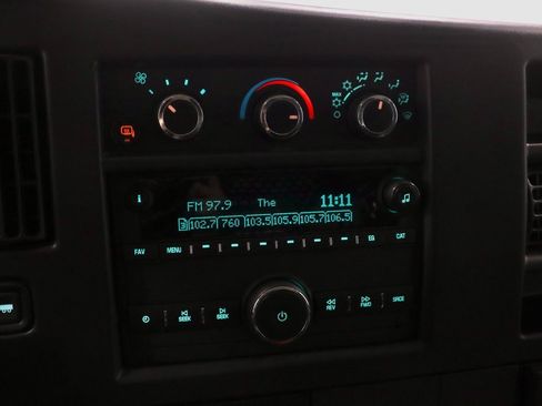 Used 2024 GMC Savana 2500 Work Van w/ Driver Convenience Package image 26