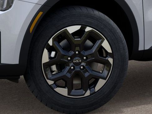 New 2025 Kia Sorento S image 9