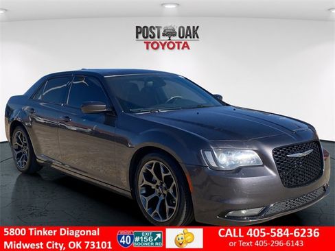 Used 2015 Chrysler 300 S image 1