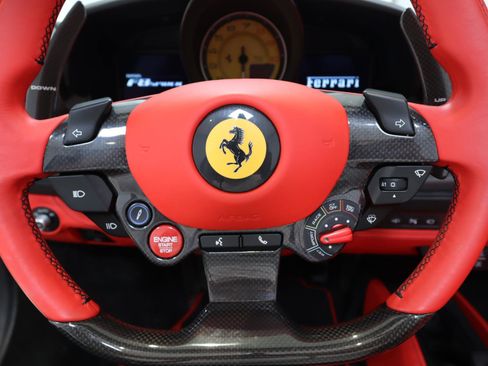 Used 2023 Ferrari F8 Tributo RWD image 30
