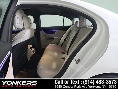 Used 2023 Mercedes-Benz C 300 4MATIC Sedan image 10