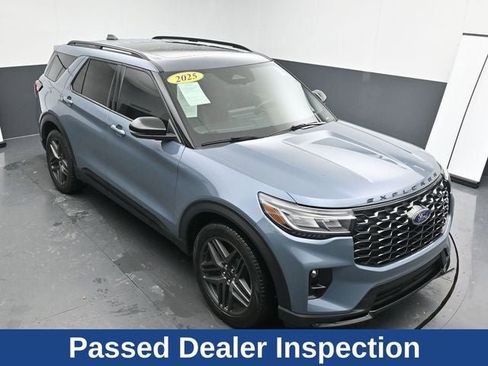Used 2025 Ford Explorer ST image 20