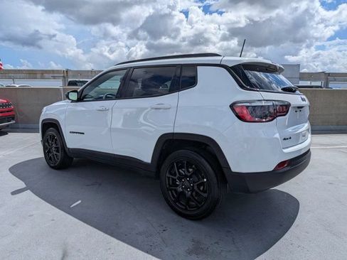 Certified 2025 Jeep Compass Latitude w/ Altitude Special Edition AWD/4WD image 6