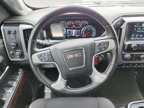 Used 2017 GMC Sierra 2500 SLE w/ HD SLE Preferred Plus Package AWD/4WD image 12