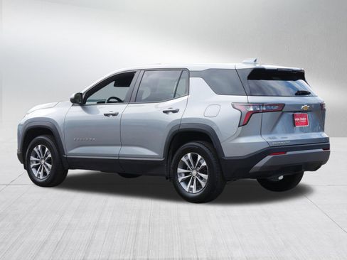 Used 2025 Chevrolet Equinox LT image 5