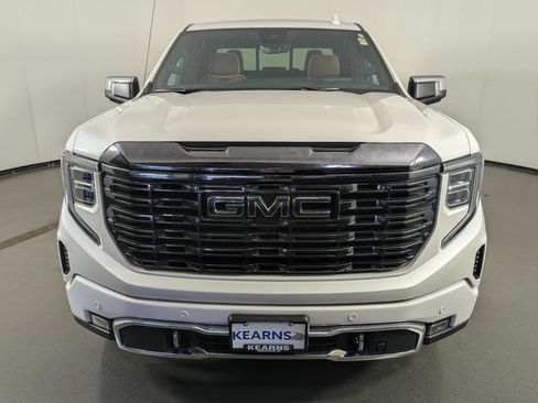 Used 2022 GMC Sierra 1500 Denali Ultimate AWD/4WD image 3