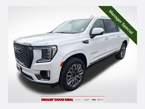 Used 2023 GMC Yukon XL Denali Ultimate AWD/4WD image 1