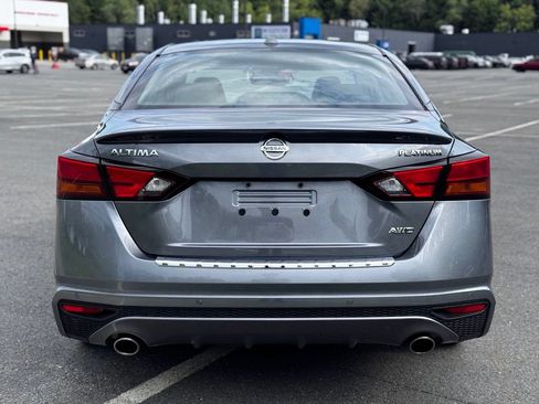 Used 2019 Nissan Altima 2.5 Platinum AWD/4WD image 5