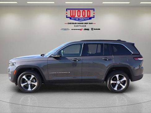 Used 2024 Jeep Grand Cherokee Limited AWD/4WD image 6