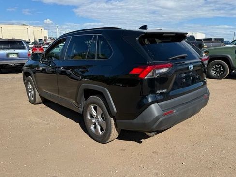 Used 2023 Toyota RAV4 LE AWD/4WD image 3