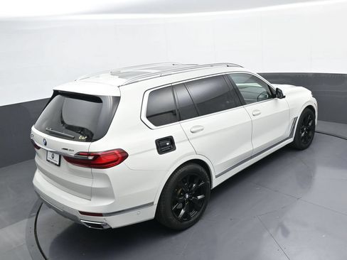 Used 2022 BMW X7 xDrive40i w/ Executive Package AWD/4WD image 36