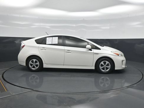 Used 2014 Toyota Prius Four FWD image 8