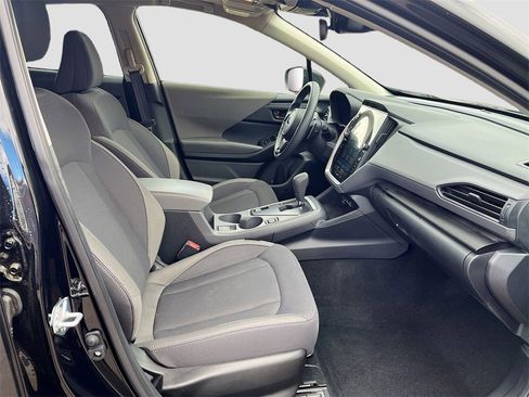 Used 2025 Subaru Crosstrek 2.0i Premium image 27