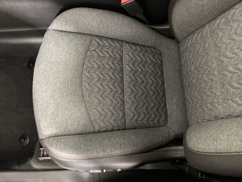 Used 2023 Chevrolet Equinox LT image 23