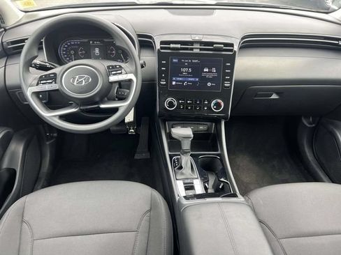 Certified 2024 Hyundai Tucson SE AWD/4WD image 12