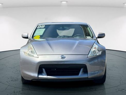 Used 2009 Nissan 370Z Touring image 10