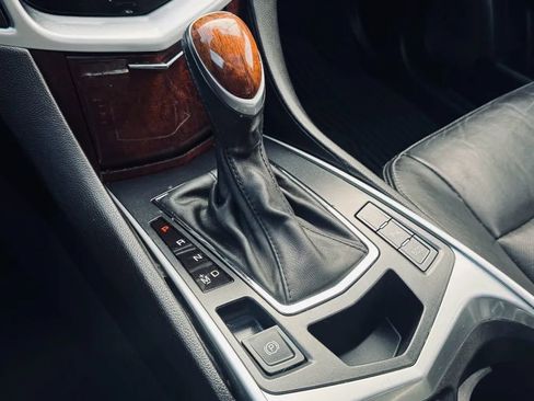 Used 2015 Cadillac SRX Premium image 17