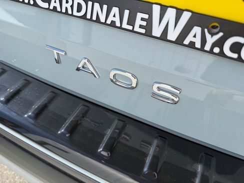 New 2026 Volkswagen Taos SE AWD/4WD image 11