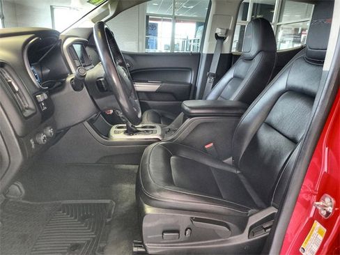 Used 2018 Chevrolet Colorado ZR2 image 12