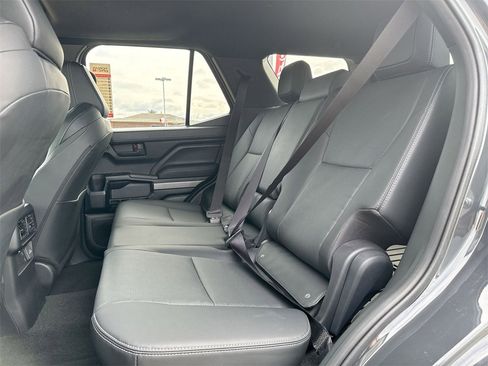 Used 2025 Toyota 4Runner TRD Off-Road Premium image 29