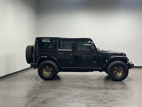 Used 2018 Jeep Wrangler Unlimited Sport image 9