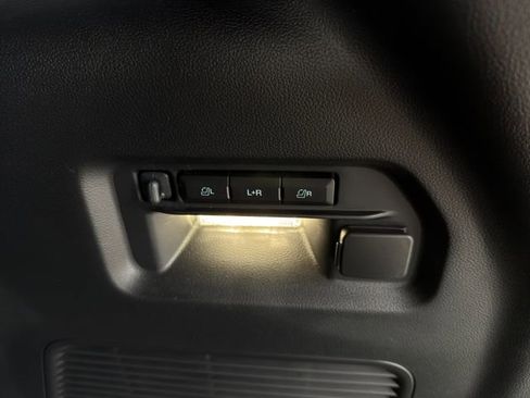 Used 2025 Ford Explorer ST image 48