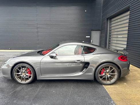 Used 2014 Porsche Cayman S RWD image 2