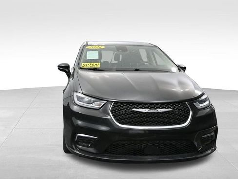 Used 2024 Chrysler Pacifica Limited FWD image 7