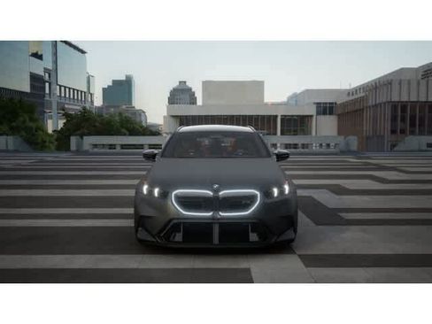 New 2026 BMW M5 Touring image 3