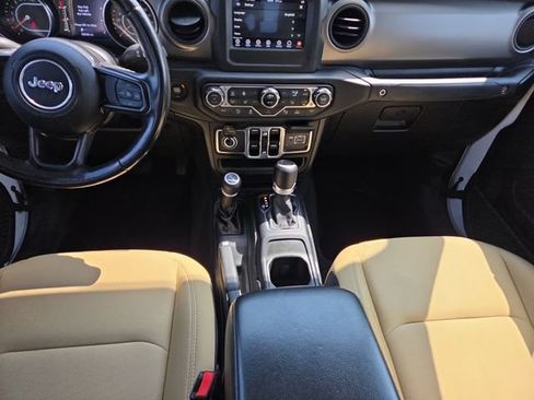 Used 2021 Jeep Gladiator Sport AWD/4WD image 39