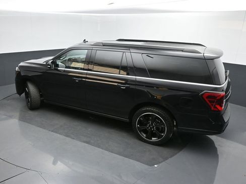 Used 2022 Ford Expedition Max Limited image 40