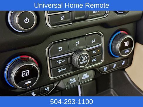 Used 2021 Chevrolet Tahoe Premier w/ Premium Package image 16