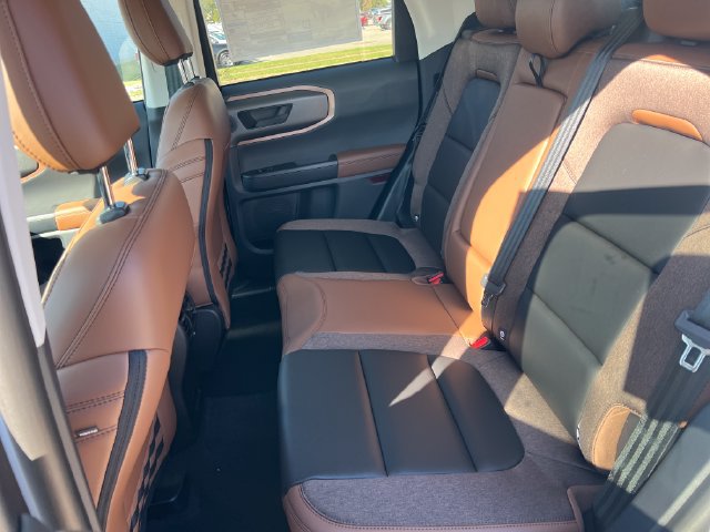 New 2026 Ford Bronco Sport Outer Banks w/ Outer Banks Tech Package+ AWD/4WD image 18