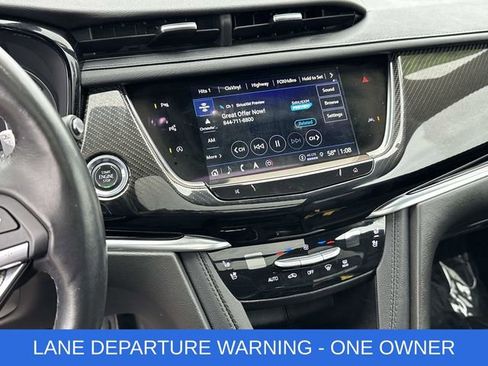 Used 2024 Cadillac XT6 Sport w/ Technology Package AWD/4WD image 3